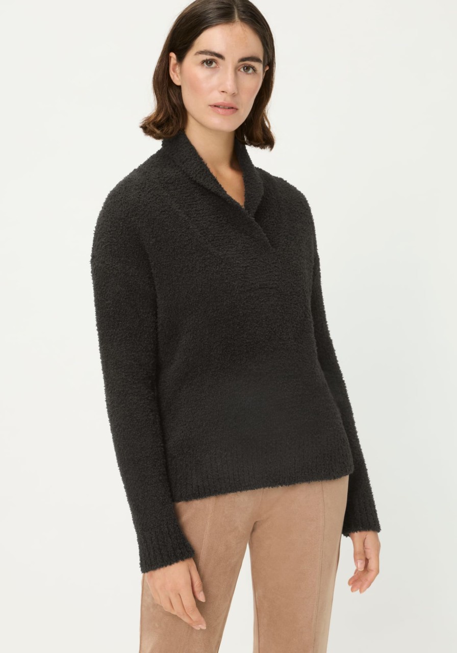 Czarny miękki sweter damski Cora z dekoltem V – Urban Wild