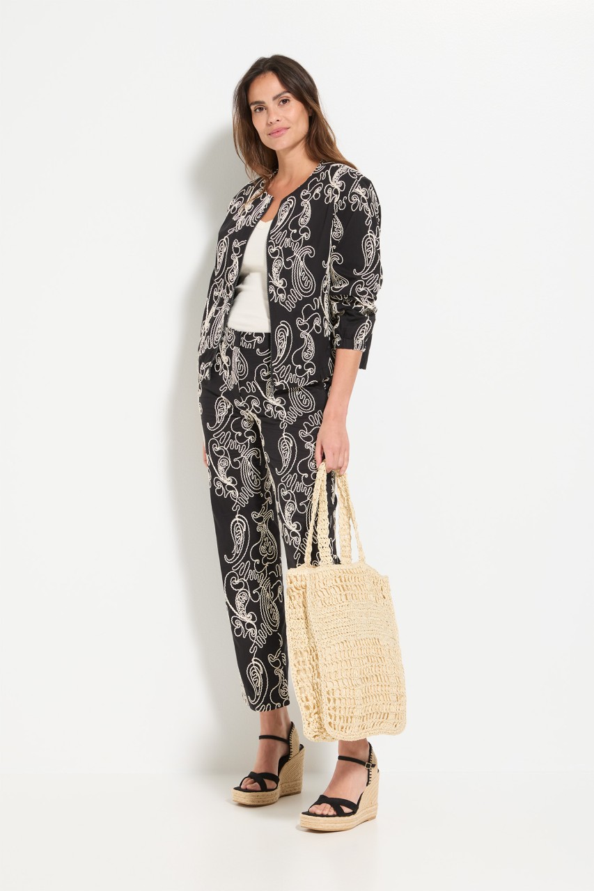 Czarne bawełniane spodnie damskie Mona Straight  z haftem – Designer Choice