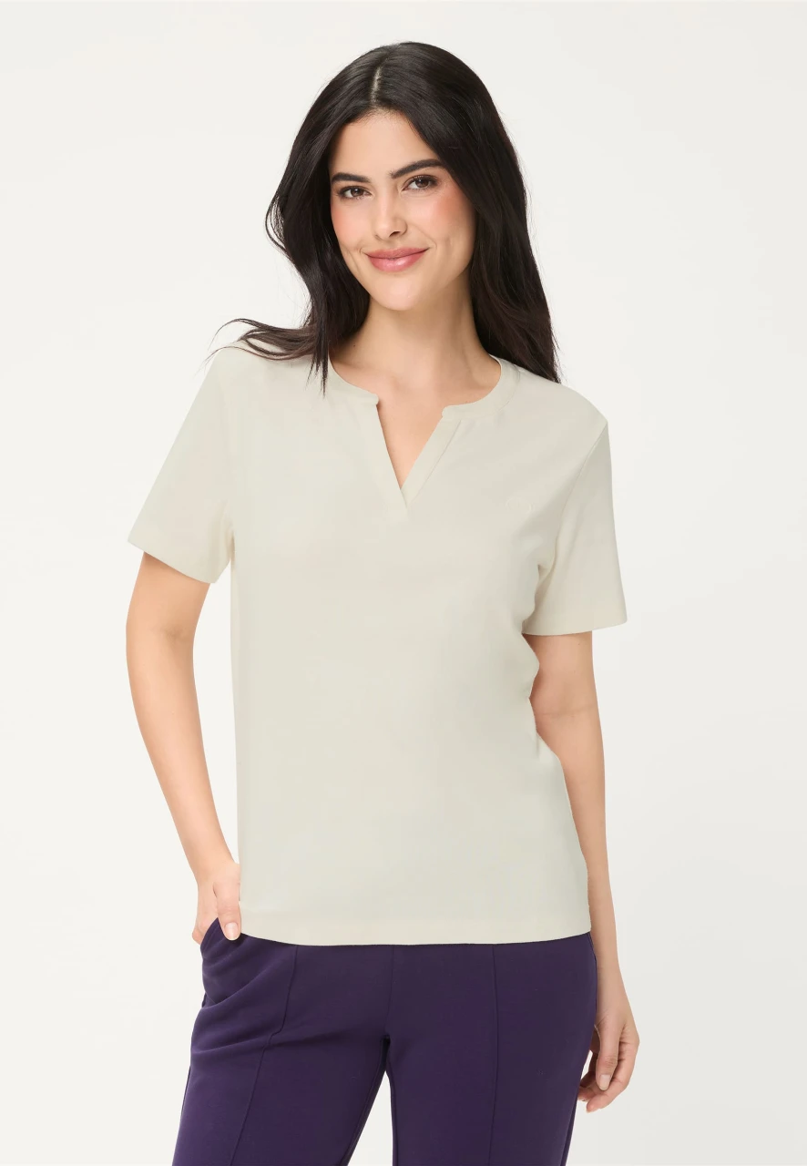 Beżowa bawełniana bluzka damska Edda z dekoltem V – Smart Casual