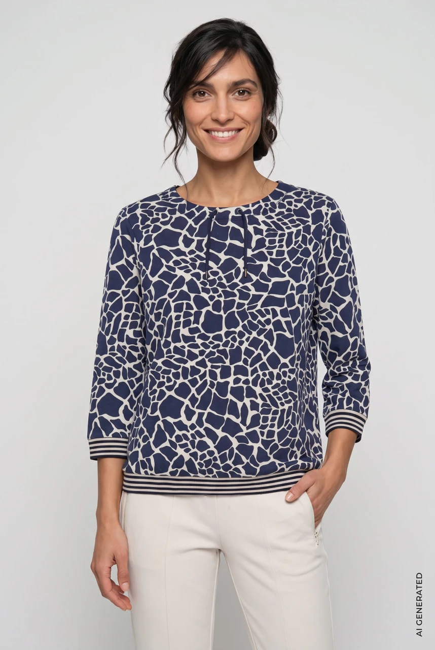 TENCEL™ Modal Granatowa bluzka damska Clara ze zwierzęcym wzorem - Coastal Look