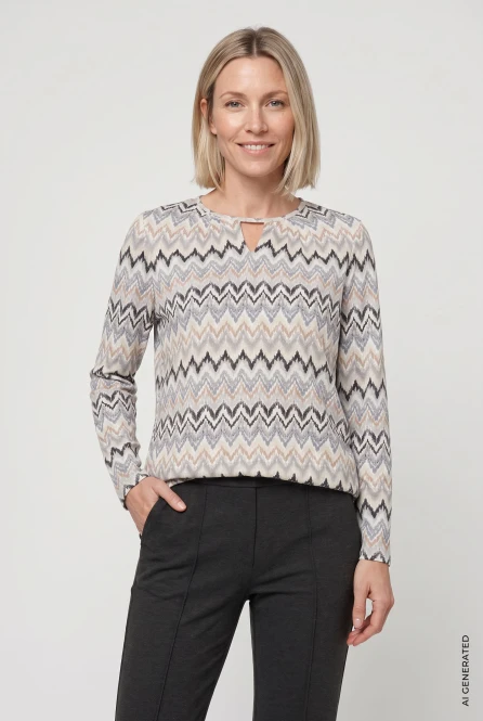 TENCEL™ Modal Beżowa bluzka damska Clara z etnicznym geometrycznym wzorem - Mountain Resort